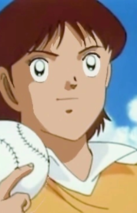 Маки Акаминэ