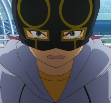 Мальчик в маске