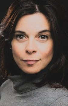 Софи Острия