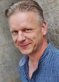 Оливер Варзиц