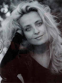 Жюльетт Деженн