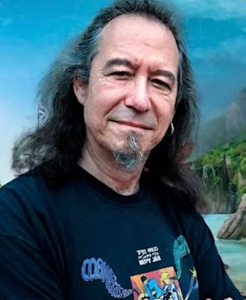 Луис Посада