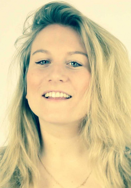 Манон Хансеу