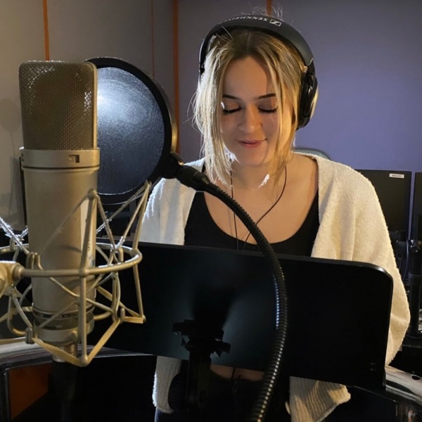 Айноа Майкес