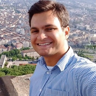 Тьяго Фариас