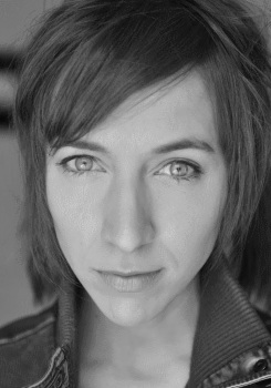 Сесиль Болан