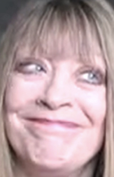 Памела Льюис