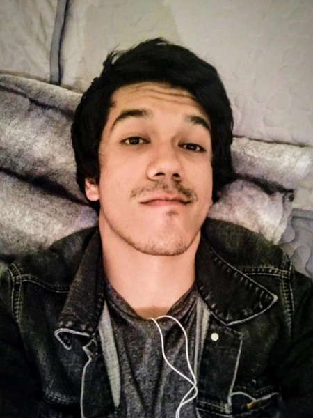 Эллиот Легисамо