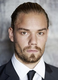 Юлиан Байер