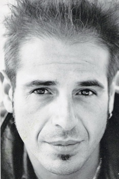 Роджер Пера