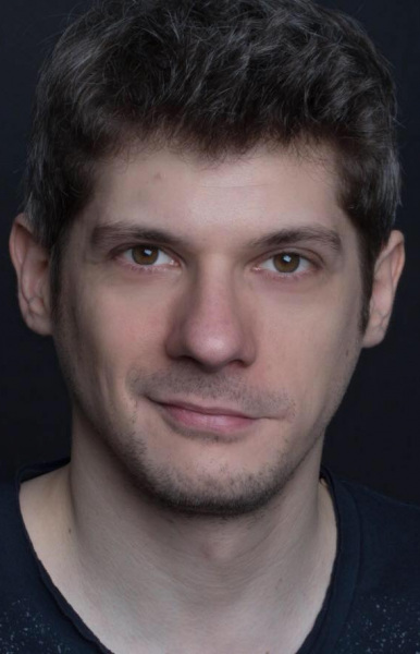 Алексис Деге