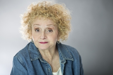 Сондра Джеймс