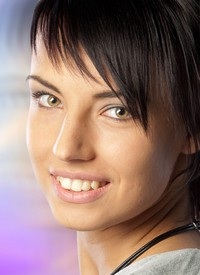 Кэролайн Хассерт