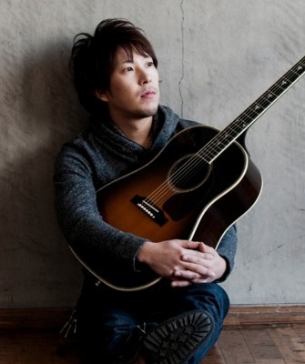 Такуя Курэбэ