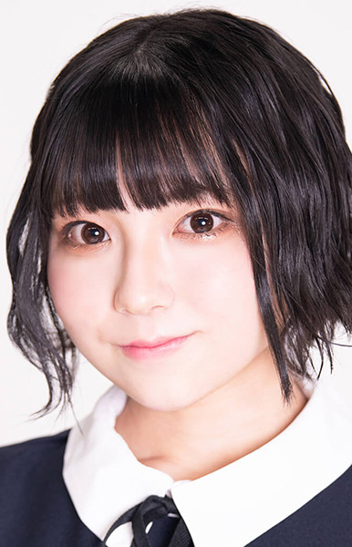 Аяка Такамура