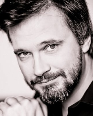 Арно Леонар