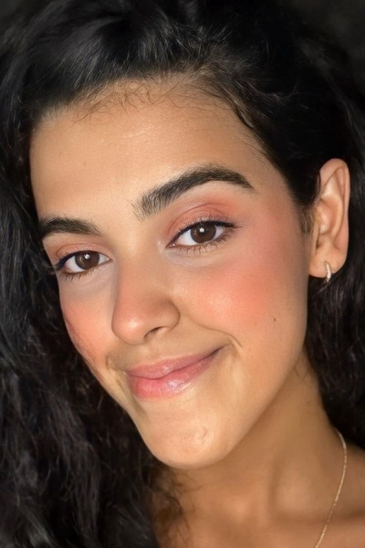 Нина Медейрос