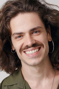 Лукас Пероцци