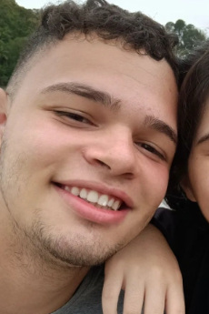 Виктор Карнейро